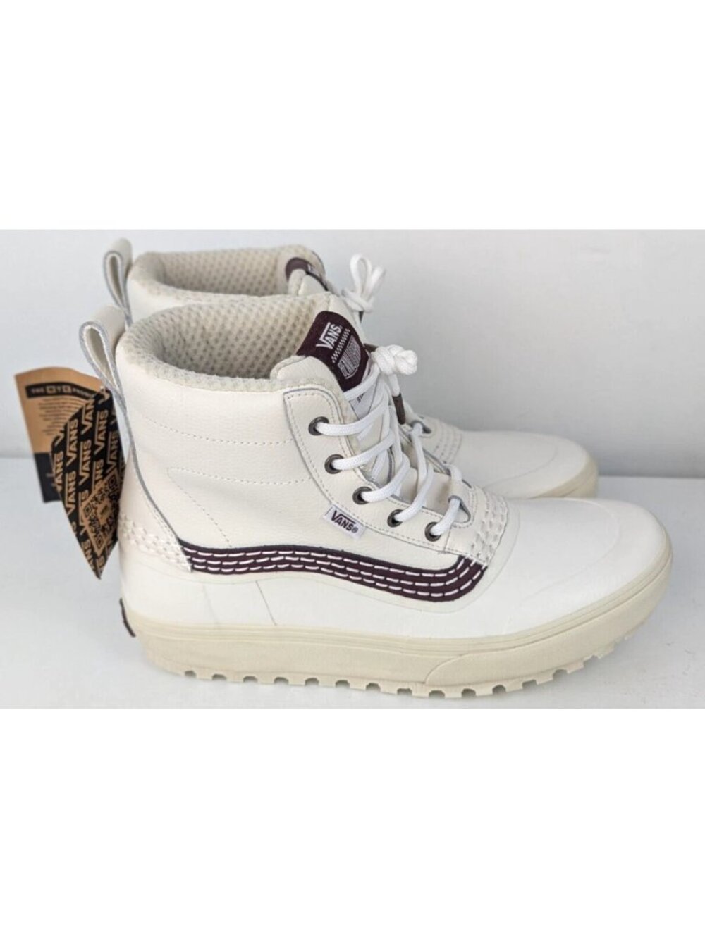 Men's 9.5, Women's 11 - Vans MTE Standard Mid Snow X Benny Urban Boot